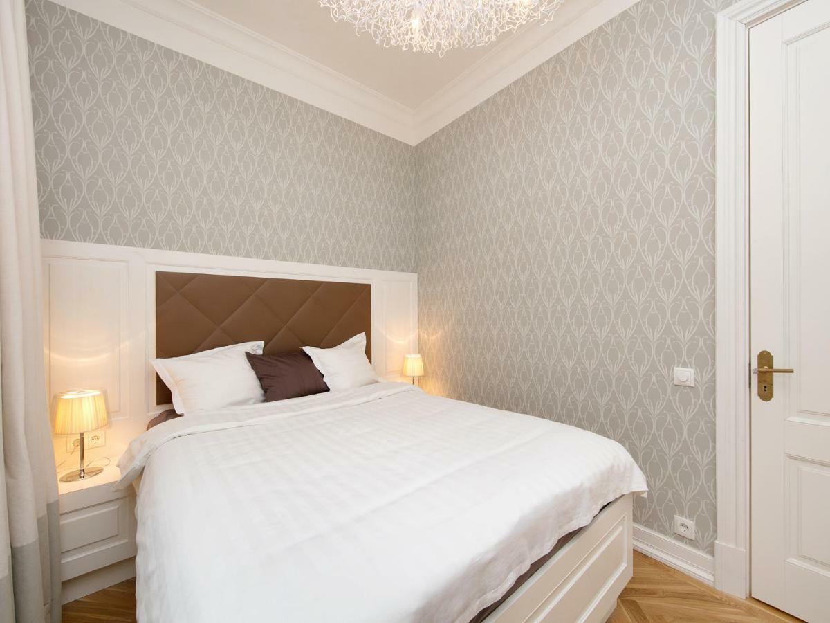 Harju Old Town Apartment Tallinn Bagian luar foto